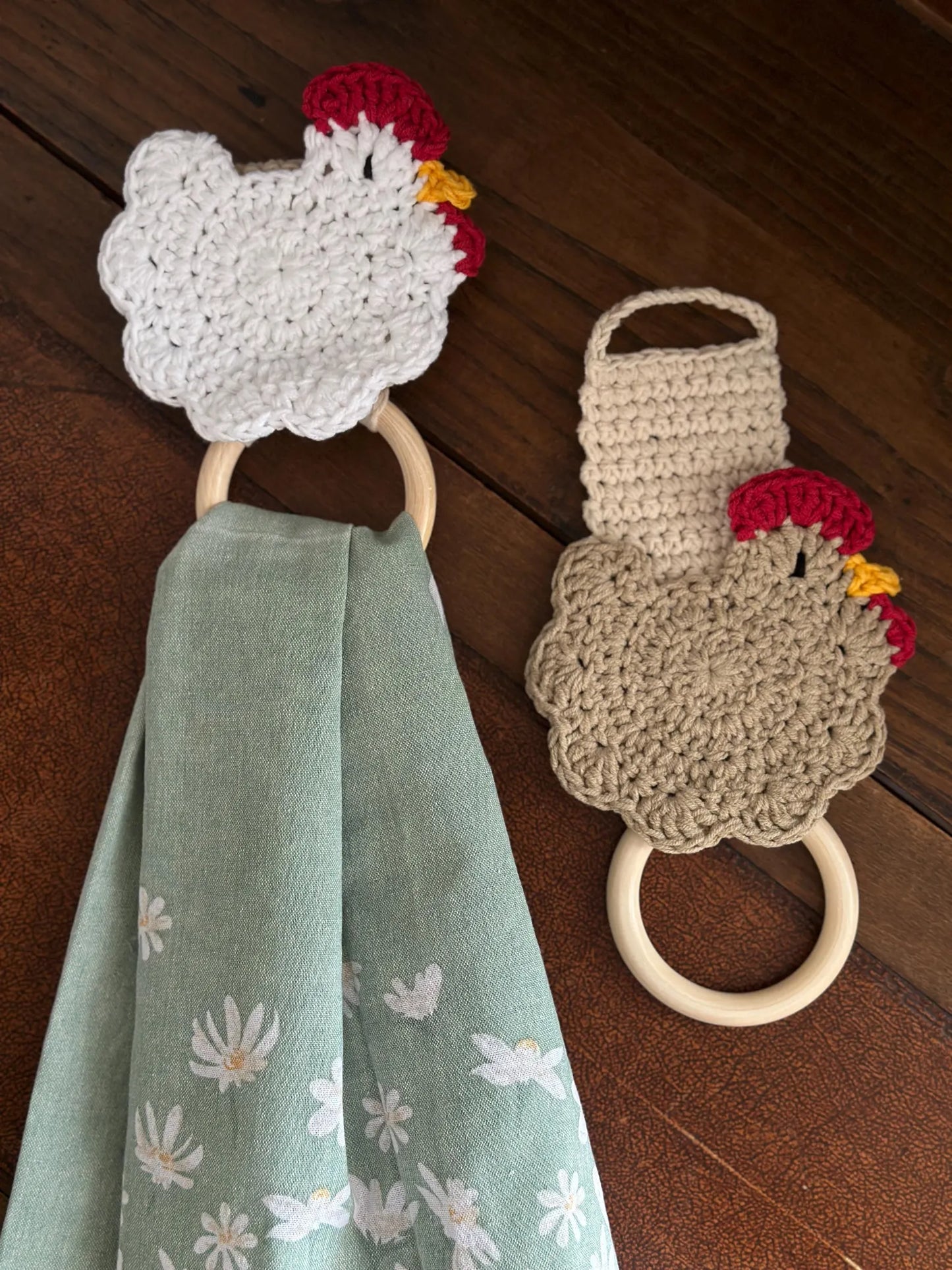 Chicken towel holder pattern pdf with photos + video tutorial
